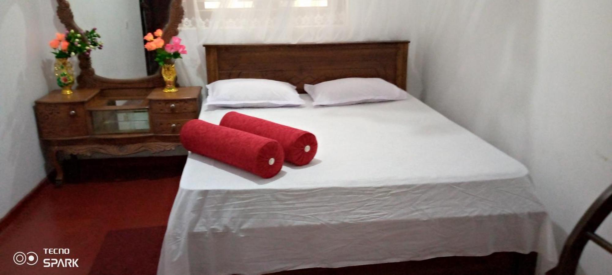 Desitha Family House Hotel Mirissa Ngoại thất bức ảnh
