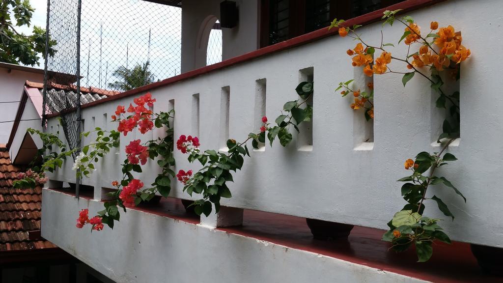 Desitha Family House Hotel Mirissa Ngoại thất bức ảnh